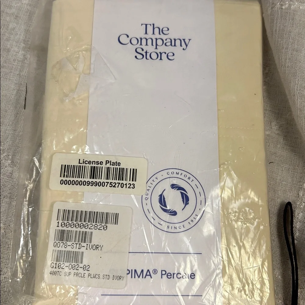 NWT The Company Store standard pillowcase